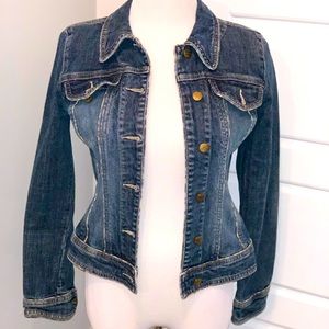 Denim jacket (crop style)